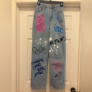 S.O.N.G. Graffiti Print 90s Boyfriend Jeans